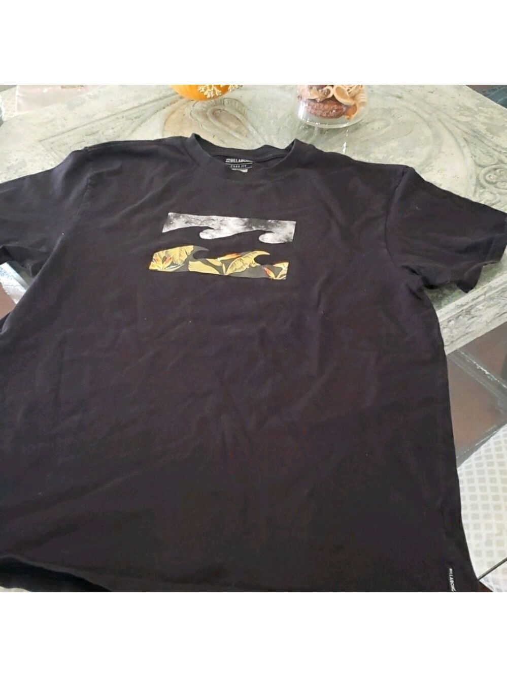 BILABONG TEE SHIRT